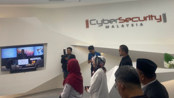 Lawatan ke Cyber Security Malaysia